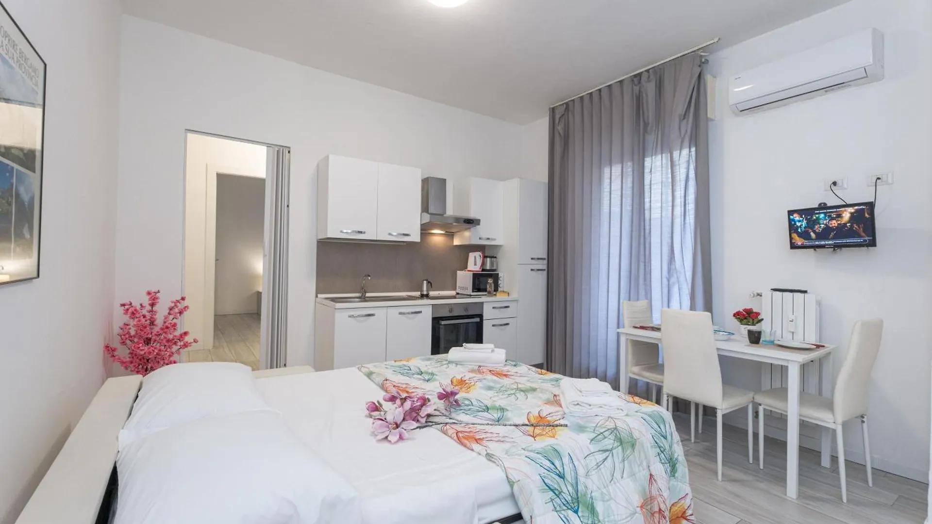 Apartments Vistallihouse Bergamo Italy
