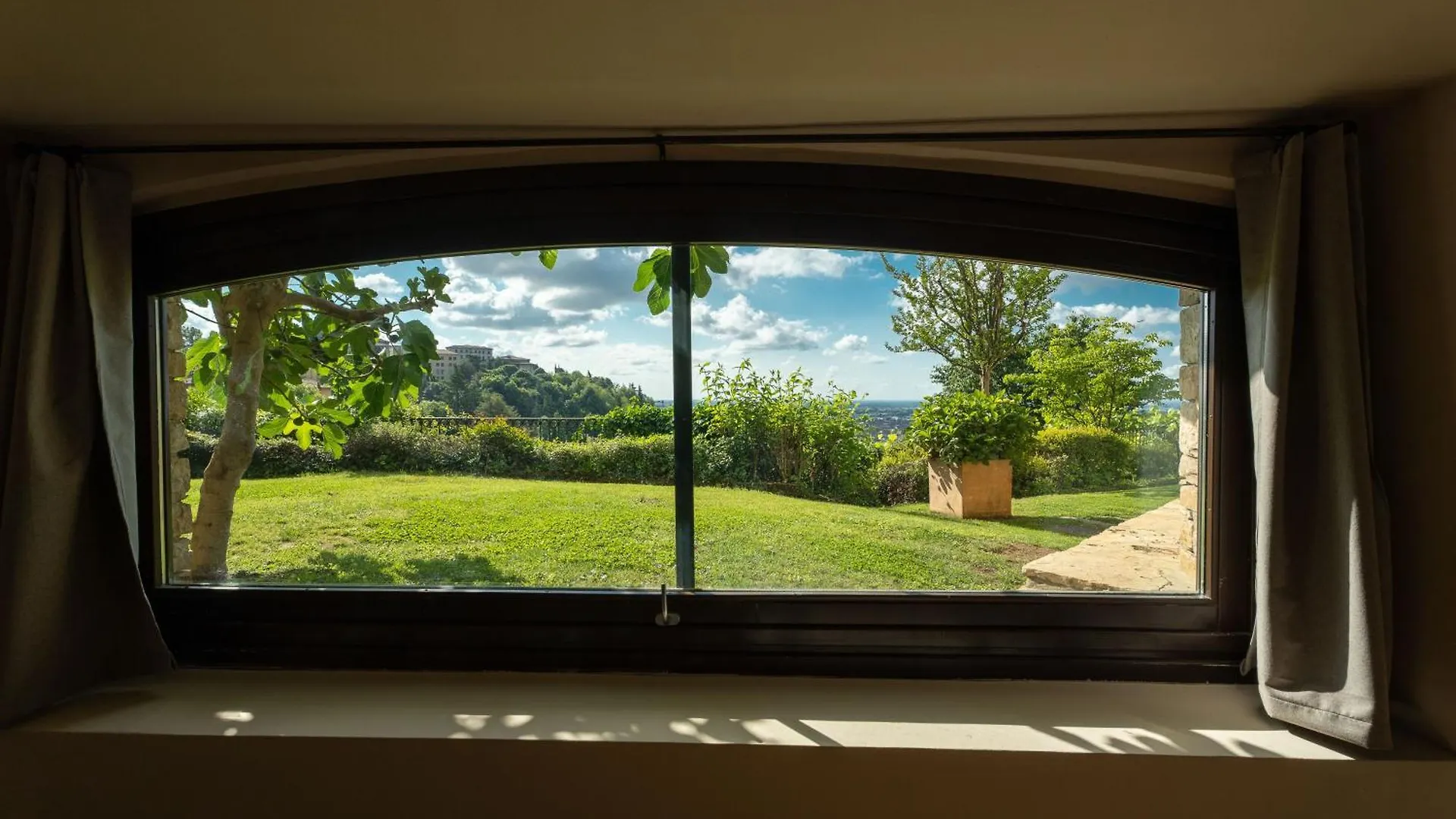 Apartments Vistallihouse Bergamo Italy