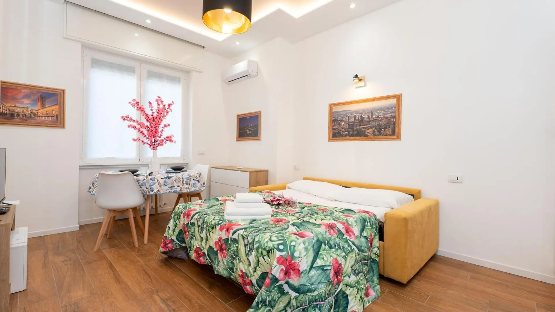Apartments Vistallihouse Бергамо