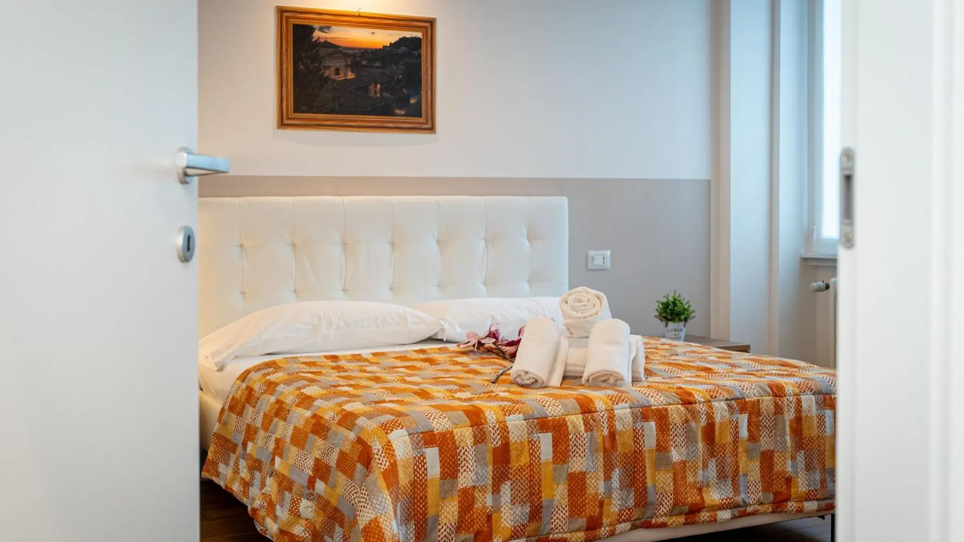 Apartments Vistallihouse Бергамо