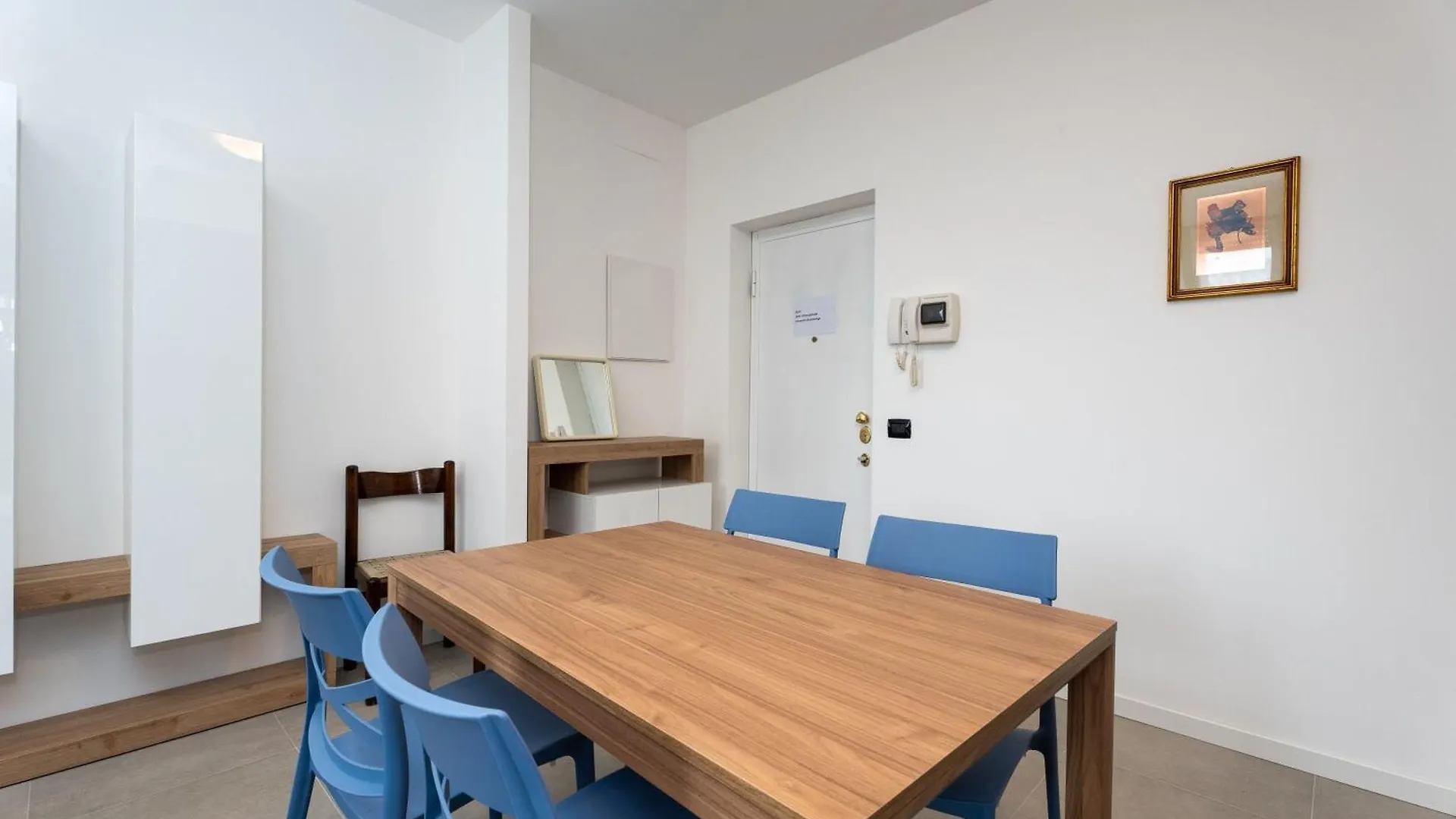Apartments Vistallihouse Бергамо