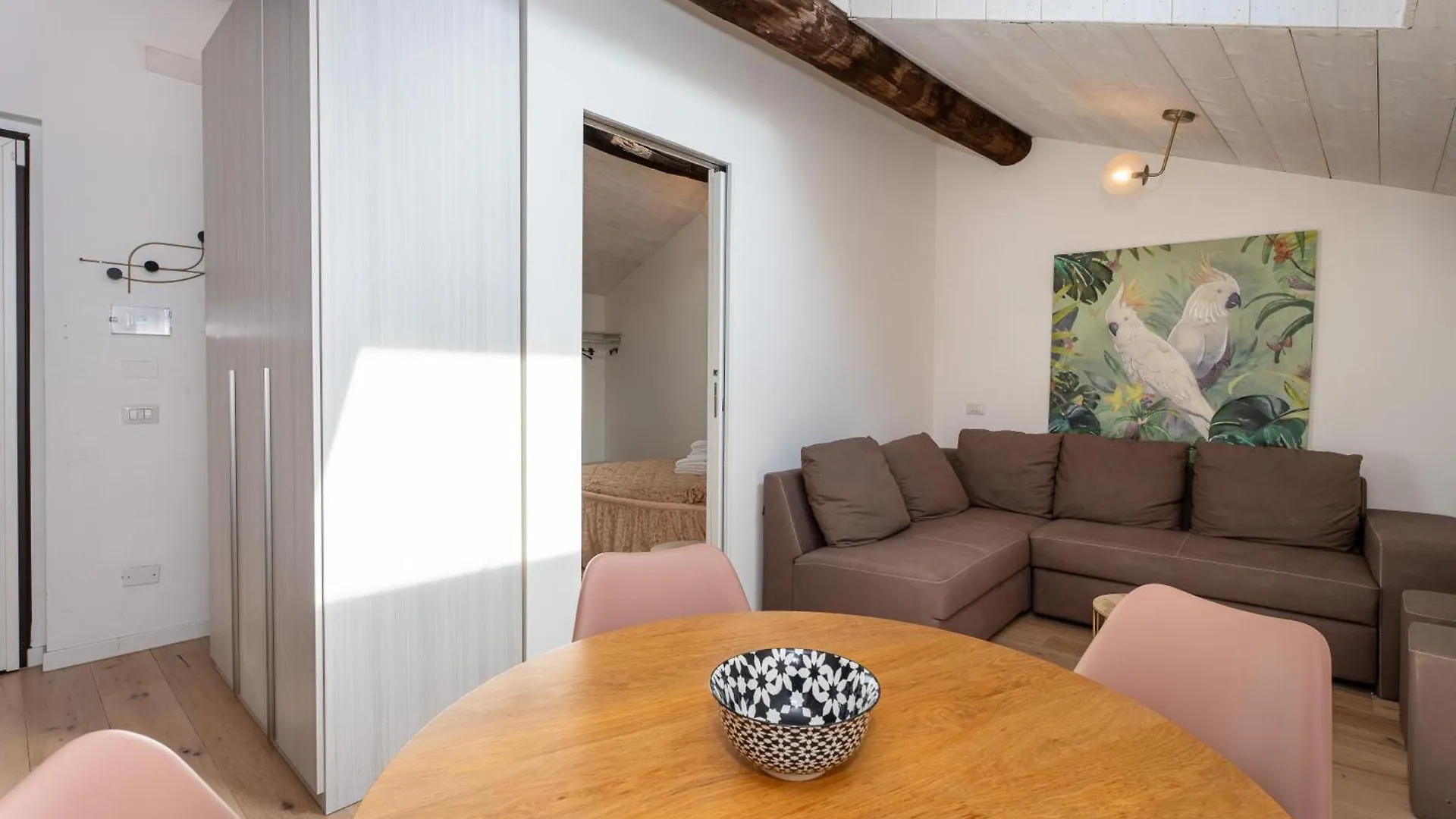 Apartments Vistallihouse Бергамо 0*,  Италия