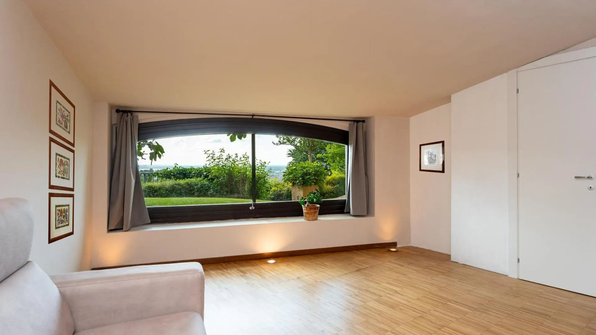 Apartments Vistallihouse Бергамо