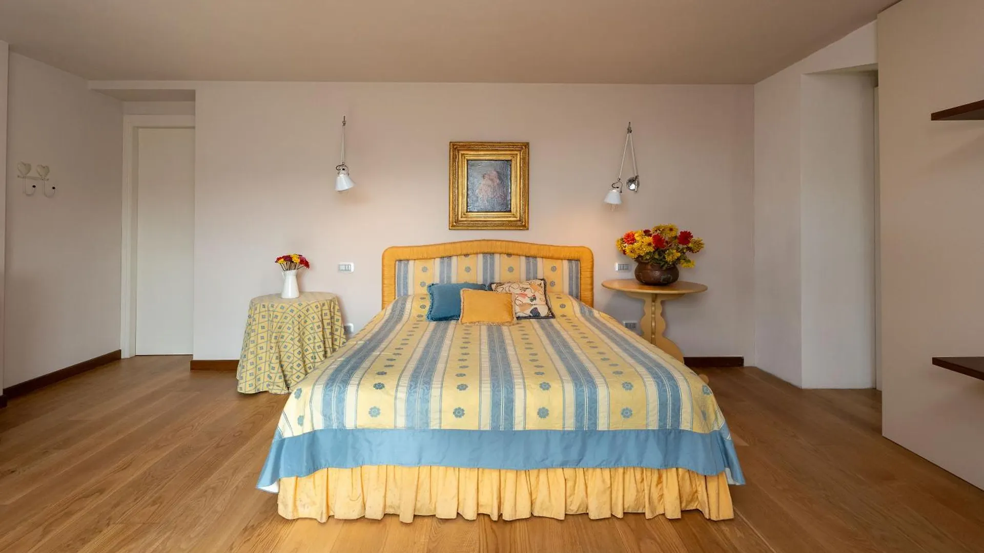 Apartments Vistallihouse Бергамо 0*,