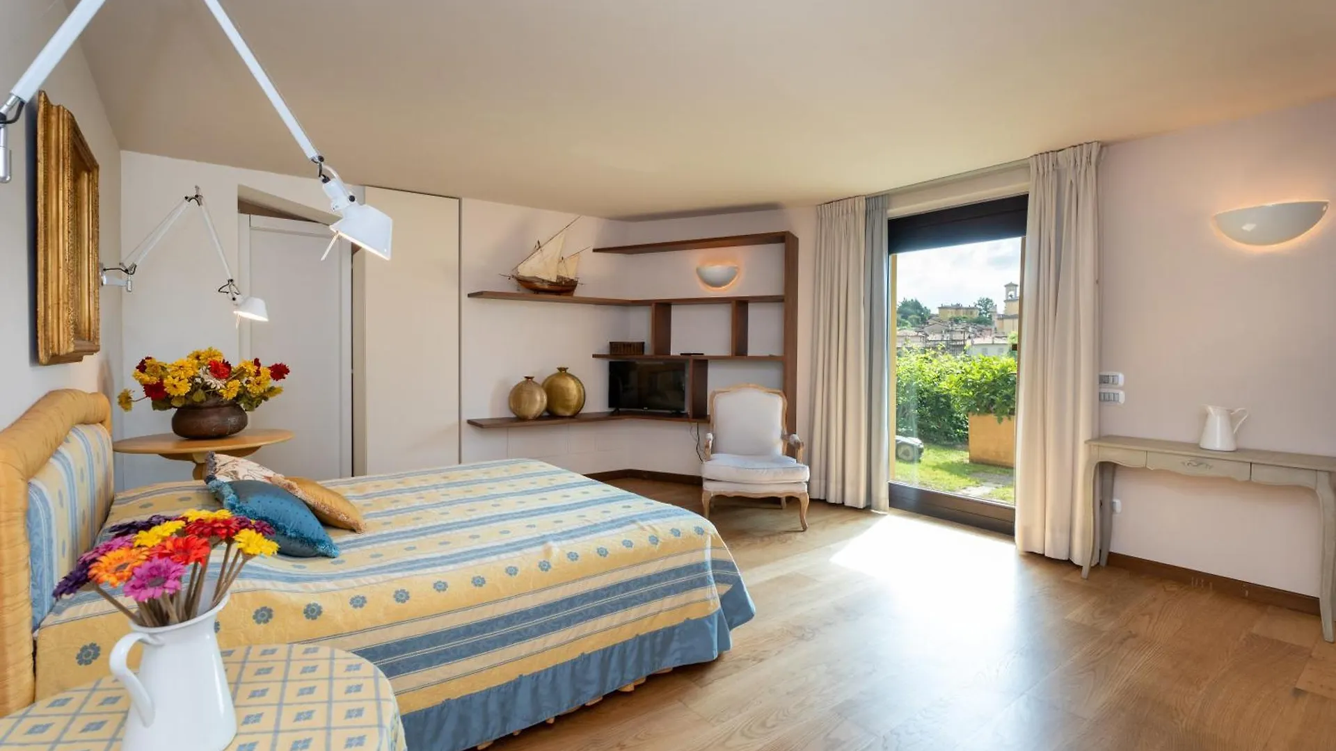 Apartments Vistallihouse Бергамо